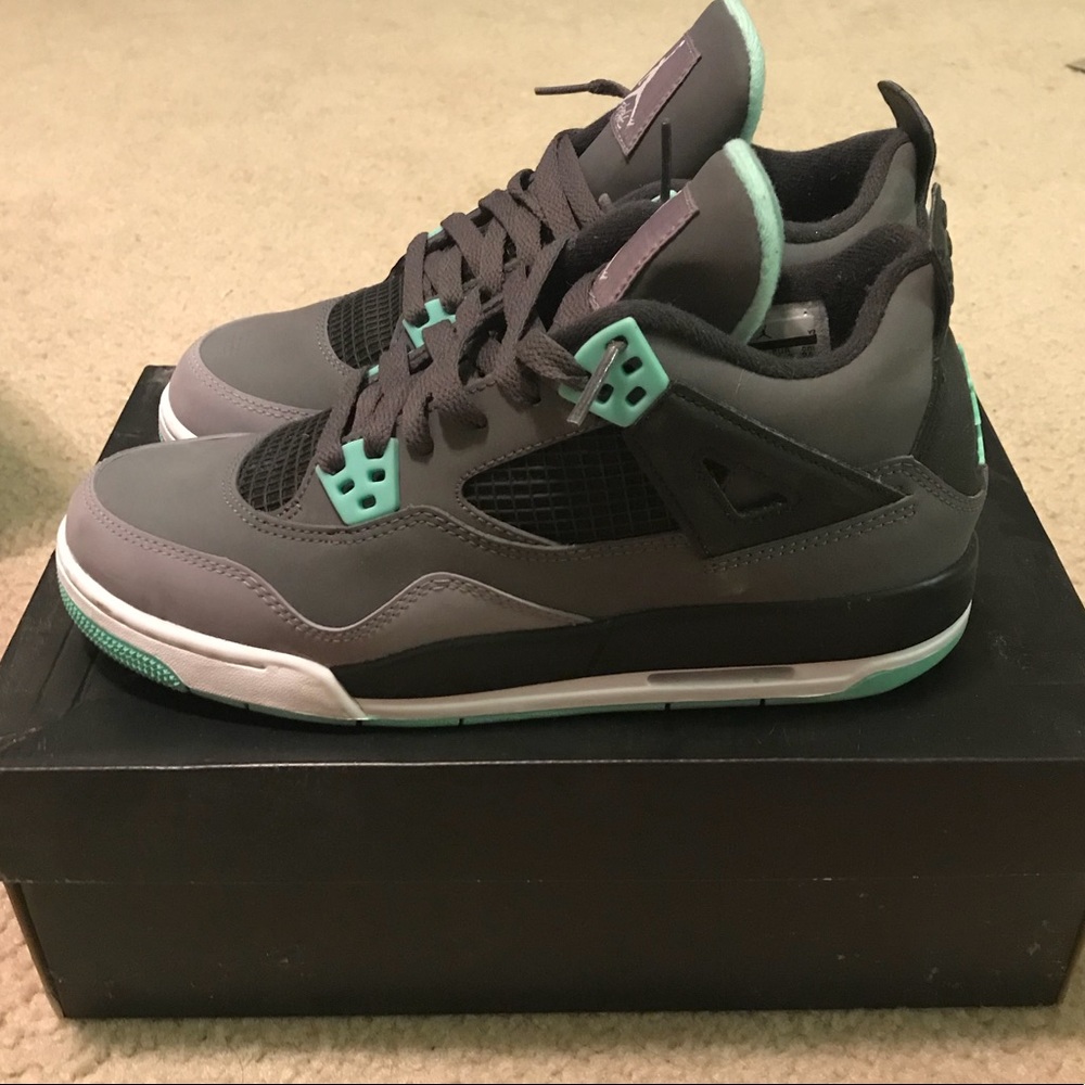 Jordan Retro 4 Green Glow GS